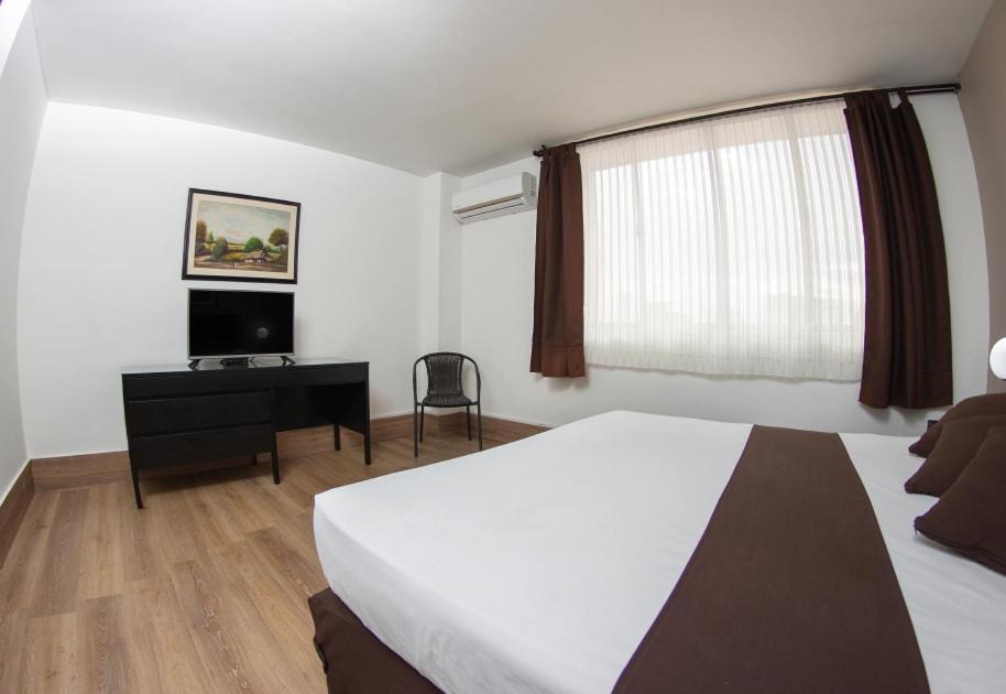 Hotel Americana Калі Екстер'єр фото
