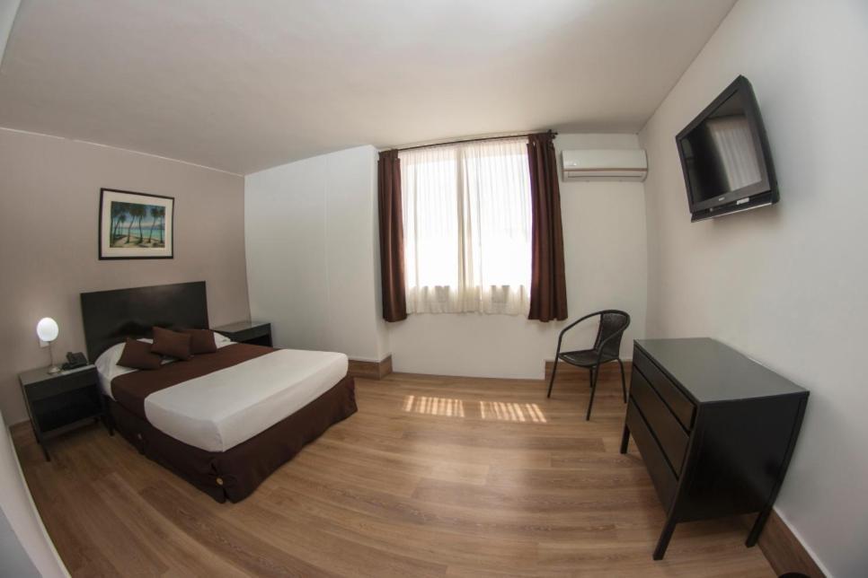 Hotel Americana Калі Екстер'єр фото