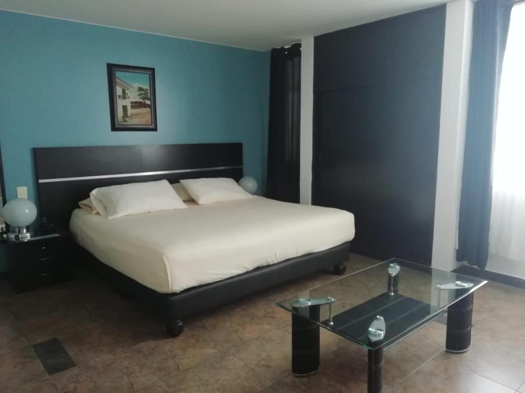 Hotel Americana Калі Екстер'єр фото