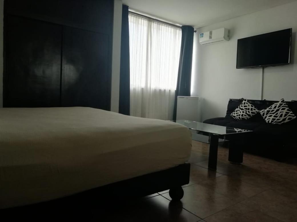 Hotel Americana Калі Екстер'єр фото